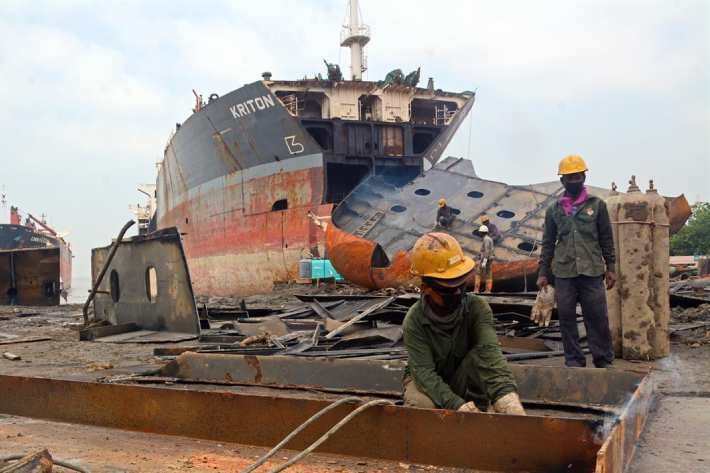 Shipyard and marine scrap buying in UAE